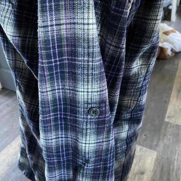 Stillwater  flannel top like new - Picture 3 of 4